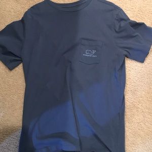 Vineyard Vines men’s medium t Shirt